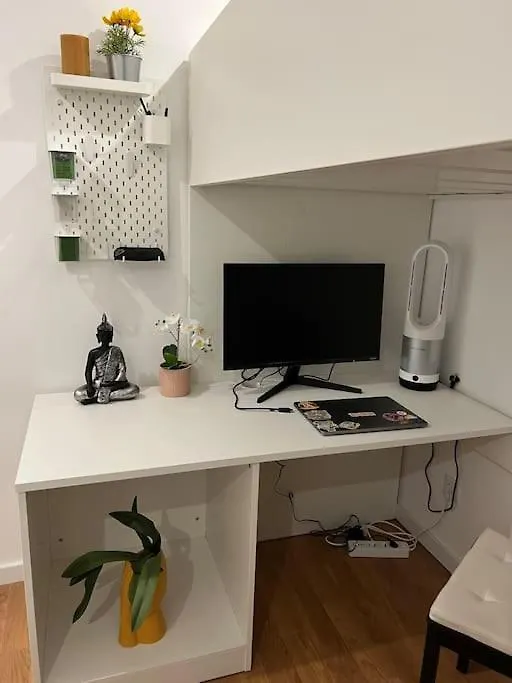 Luxury Artistic Digital Nomad Getaway W/ Terrace Apartment Lisbon 0*,